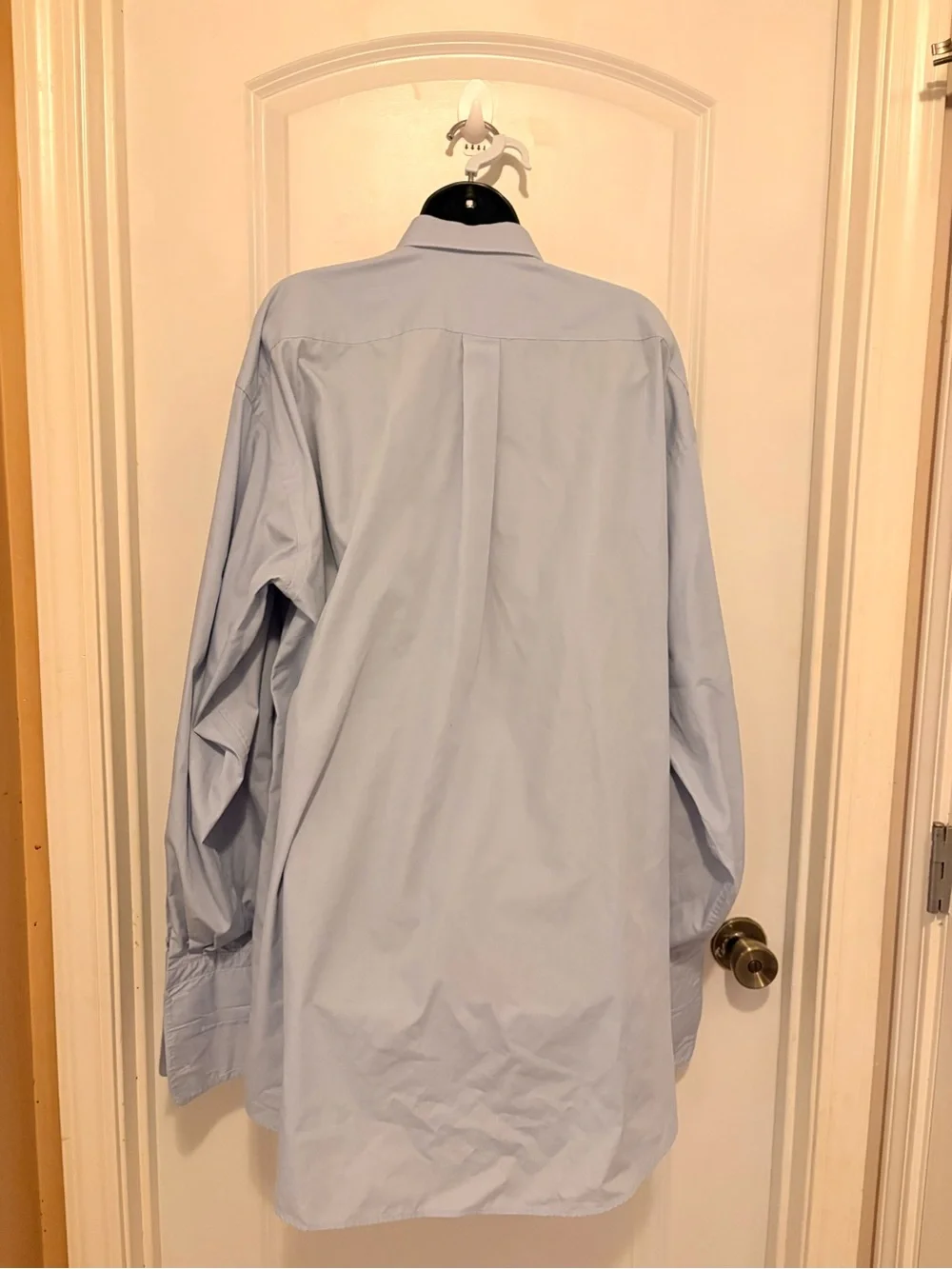Men's Light Blue Dress Shirt with Classic Point Collar
